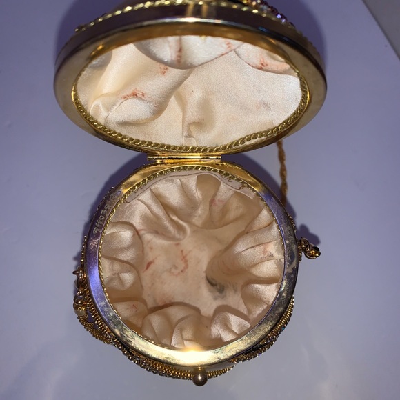 Rare Vivian Alexander Faberge Egg - Picture 6 of 8